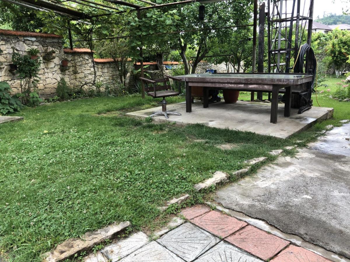 Apsua-Home Suchumi Zewnętrze zdjęcie